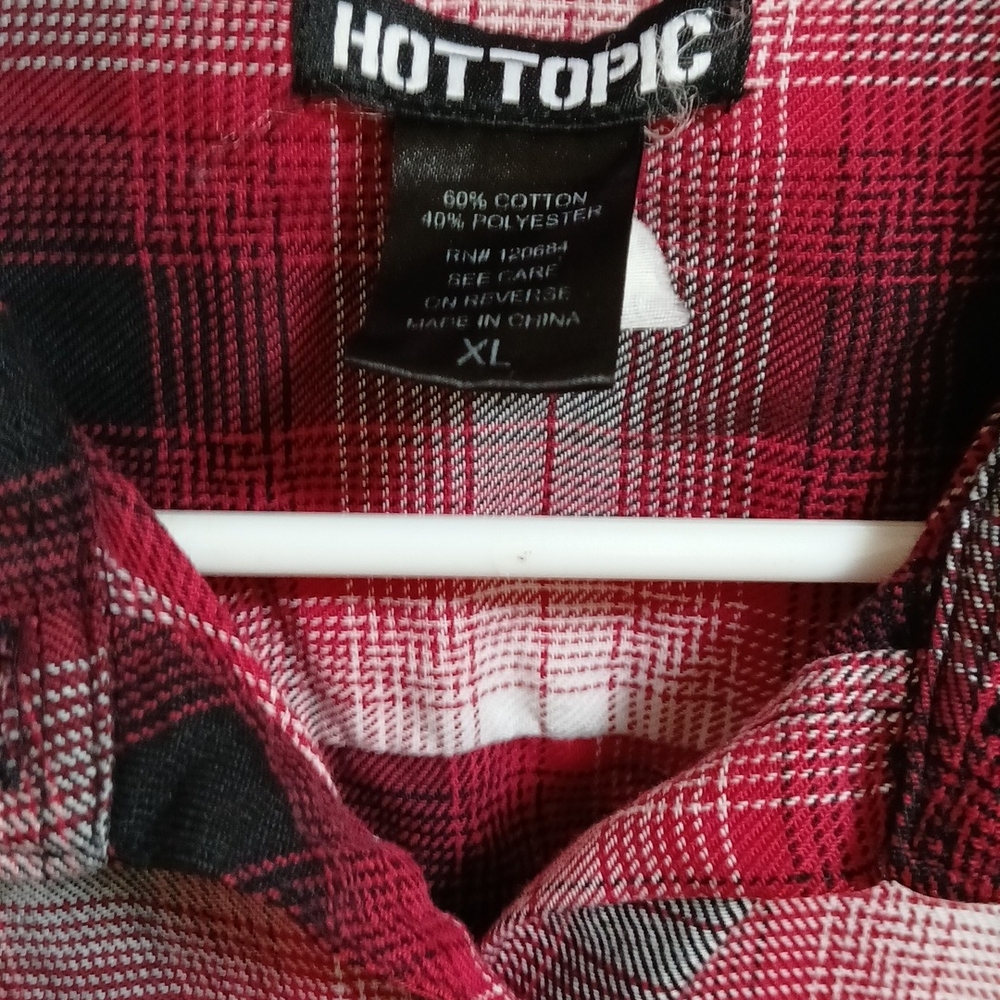 Hot Topic Flannel - Picture 3 of 3
